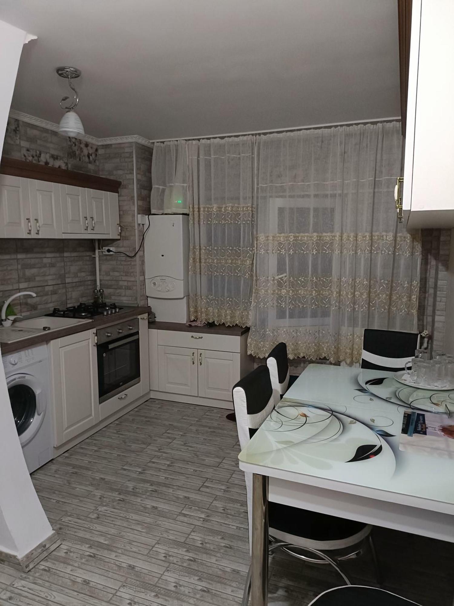 Apartament Manu Tg Neamt Targu Neamt Exterior photo